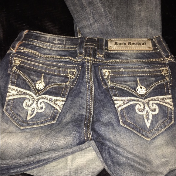 Rock Revival Jeans - Picture 2 of 5